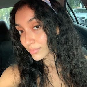 Meet your Posher, Brianna